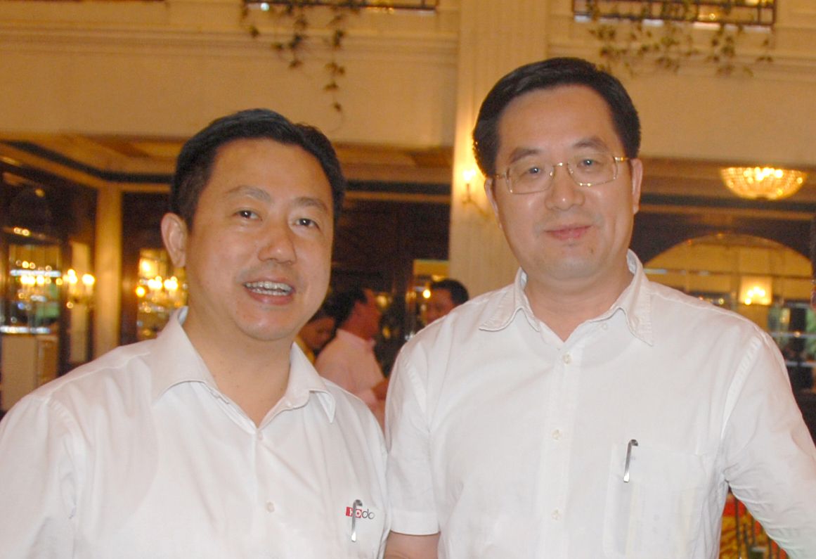 中央政治局常委、國(guó)務(wù)院副總理丁薛祥與周海江合影